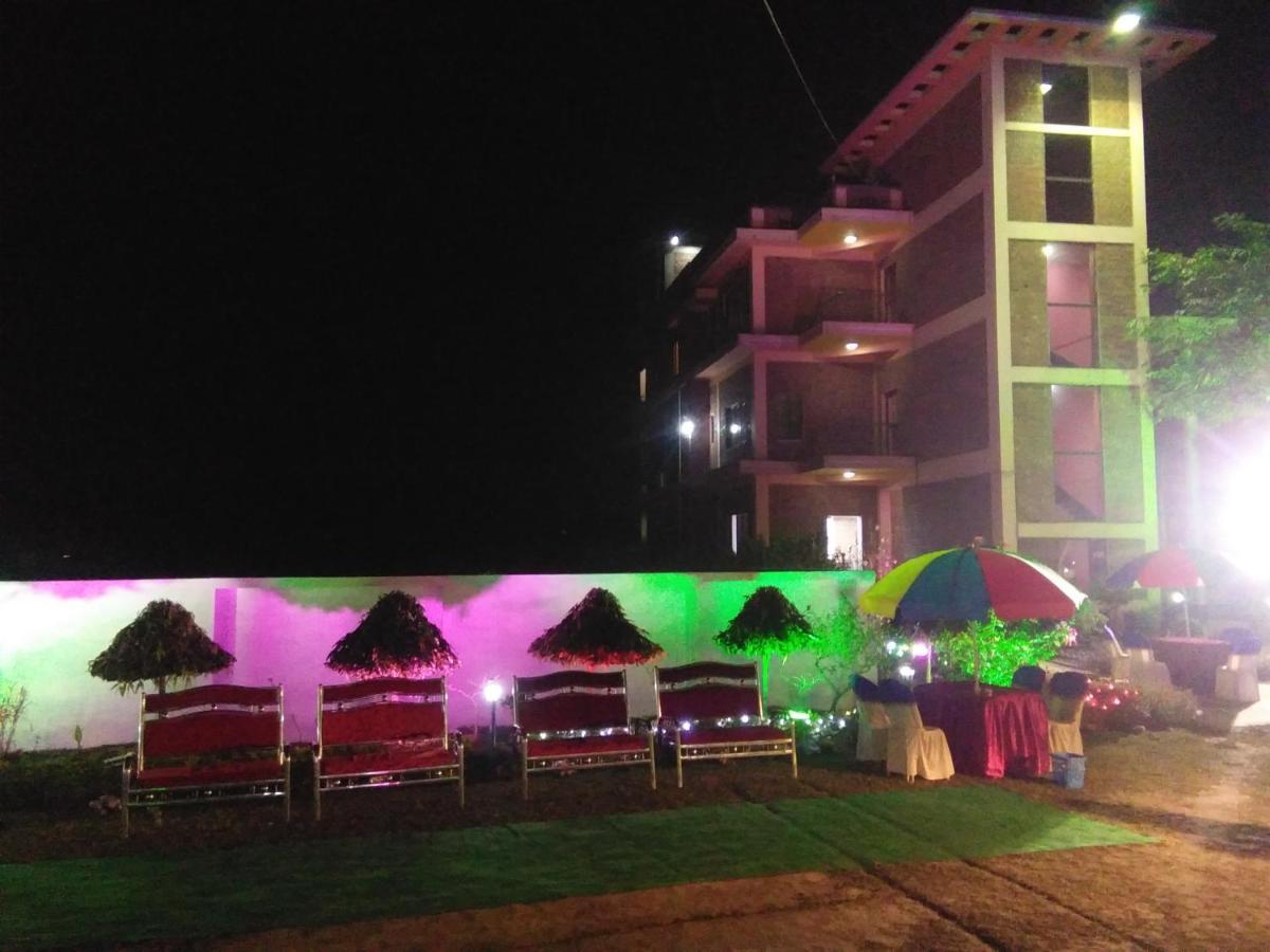 Whispering Woods Inn Bolpur Zewnętrze zdjęcie